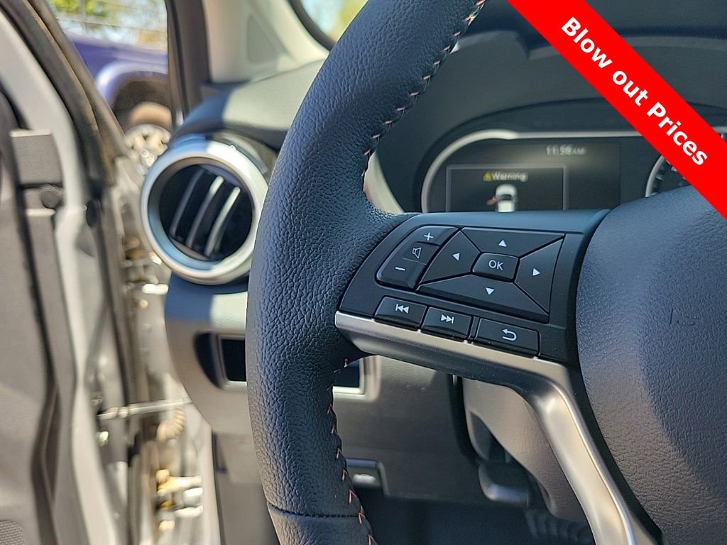 New 2025 Nissan Versa SR w/ Trunk Package image 22