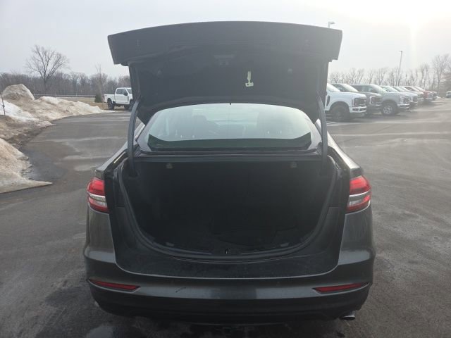 Used 2020 Ford Fusion SE image 8