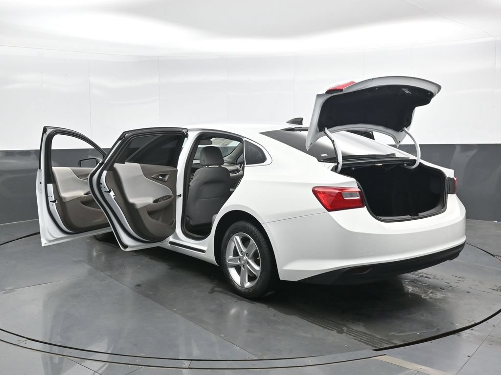 Used 2023 Chevrolet Malibu LS FWD image 46