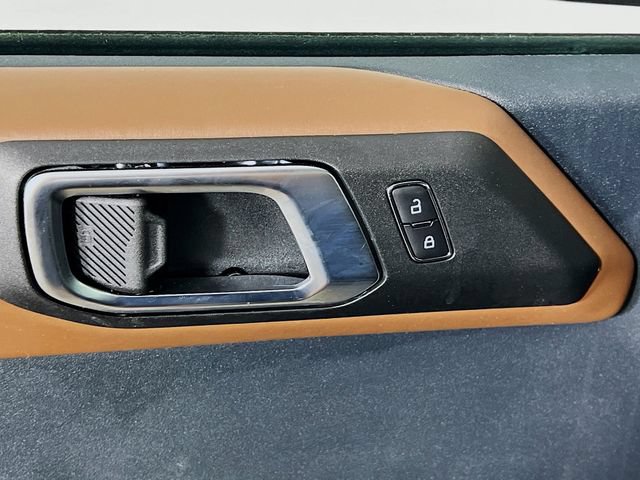 Used 2024 Ford Bronco Outer Banks AWD/4WD image 9