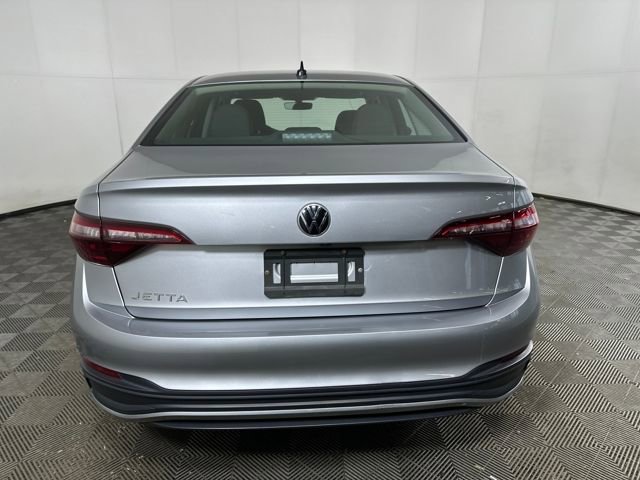 Used 2023 Volkswagen Jetta S image 4