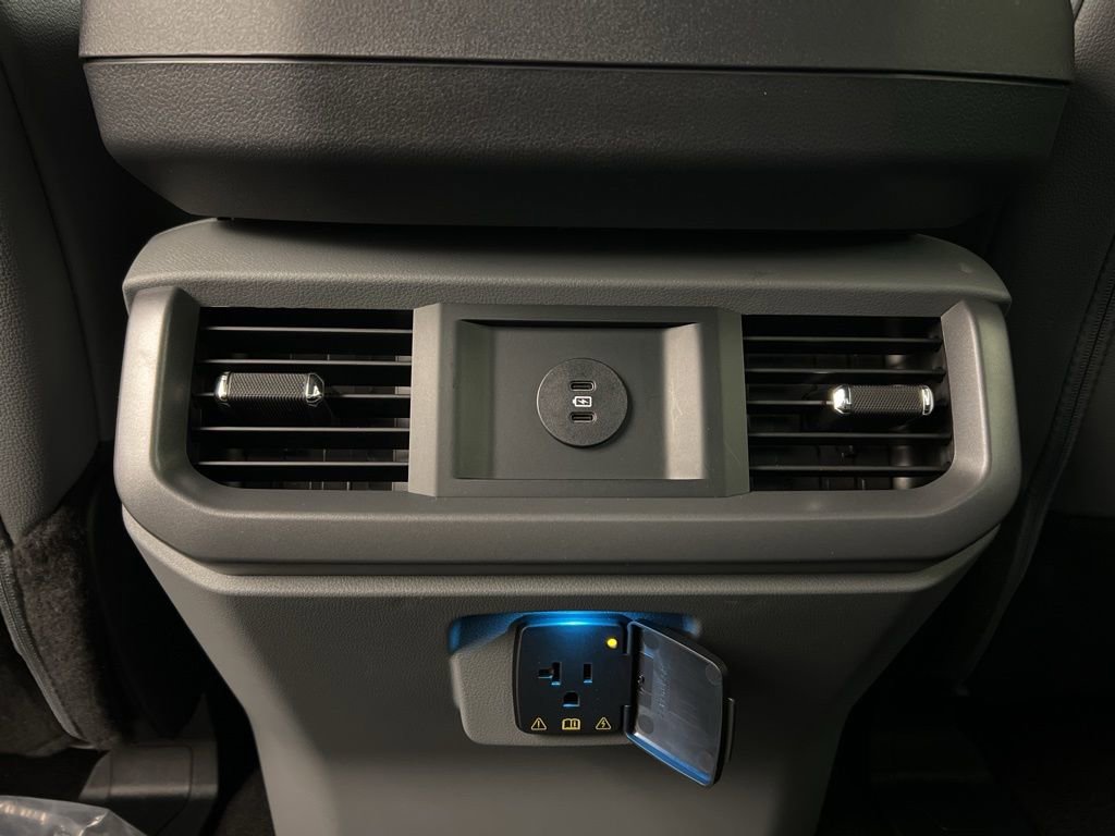 New 2025 Ford F150 Lightning Flash image 30