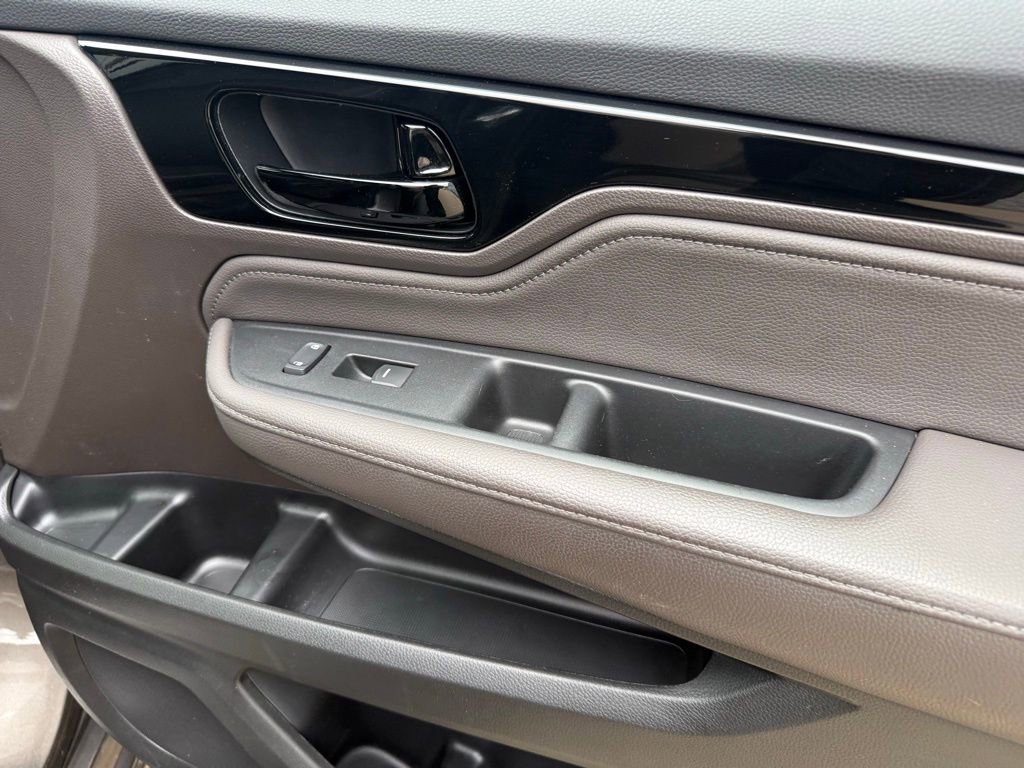 Used 2022 Honda Odyssey Elite image 45