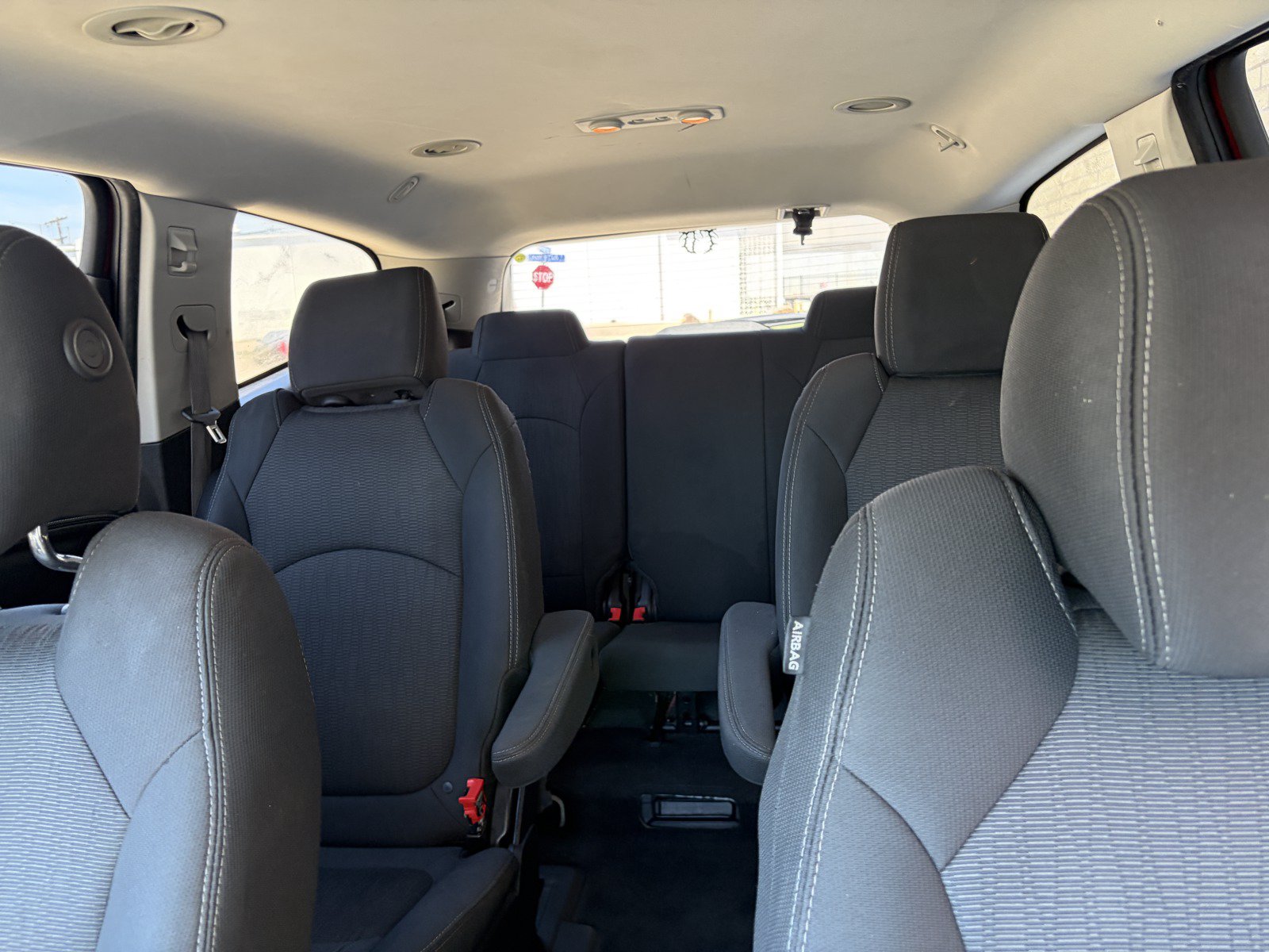 Used 2015 Chevrolet Traverse LT w/ Style and Technology Package FWD image 14