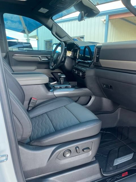 Certified 2025 Chevrolet Silverado 1500 ZR2 w/ Technology Package AWD/4WD image 11