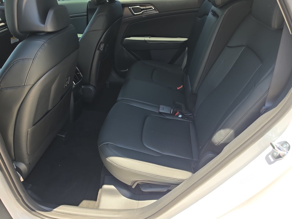 New 2026 Kia Sportage EX AWD/4WD image 17