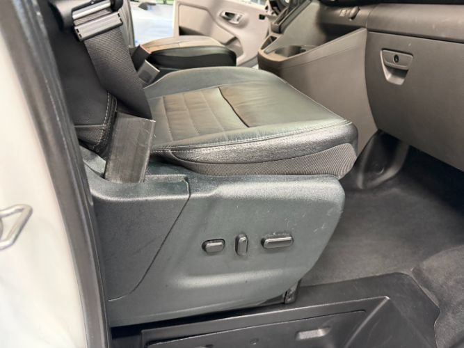 Used 2023 Ford Transit 350 XLT RWD image 27