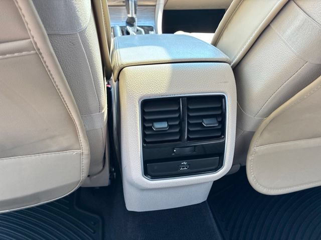 Used 2016 Volkswagen Passat 1.8T SE FWD image 16