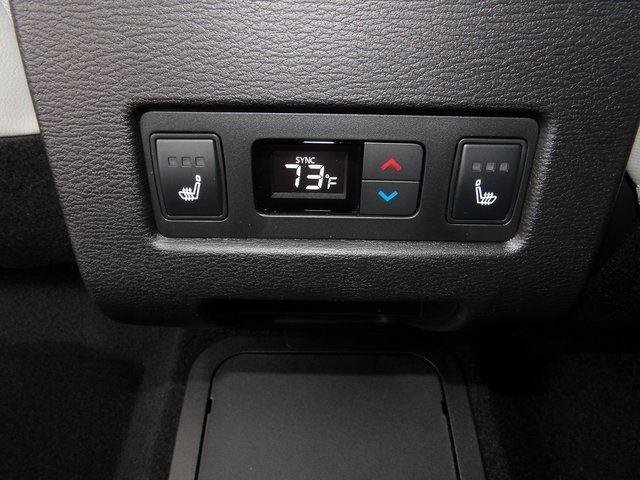 New 2025 Mitsubishi Outlander SEL image 22