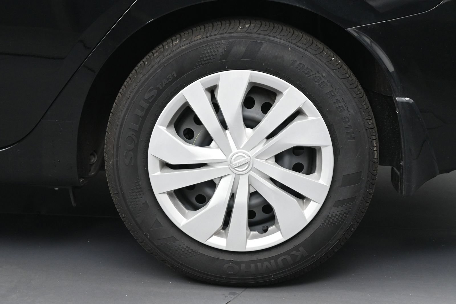 Certified 2025 Nissan Versa S w/ Trunk Package FWD image 18
