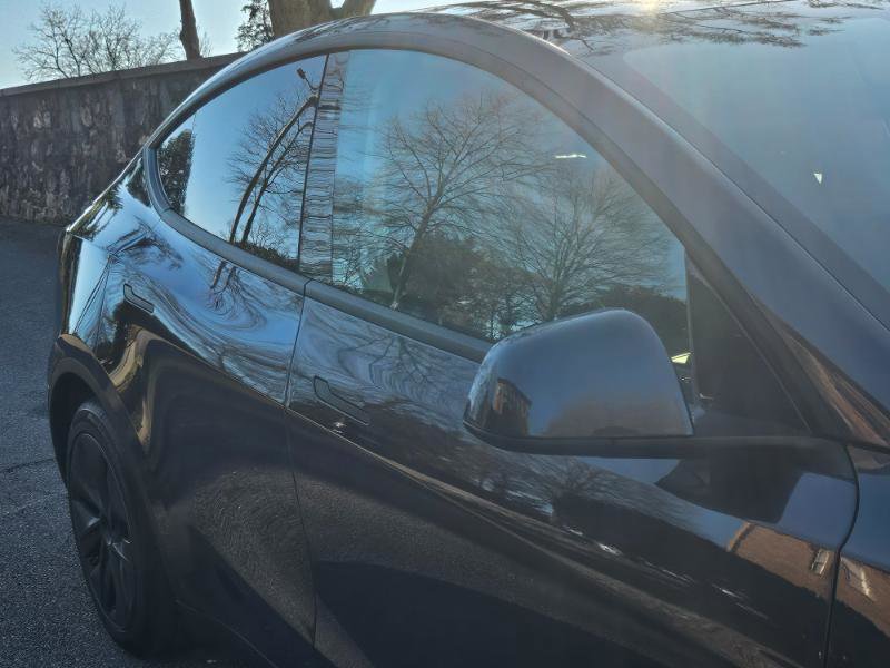 Used 2024 Tesla Model Y Long Range RWD image 22