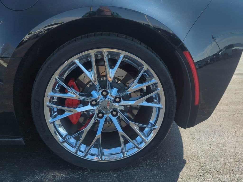 Used 2017 Chevrolet Corvette Z06 image 12