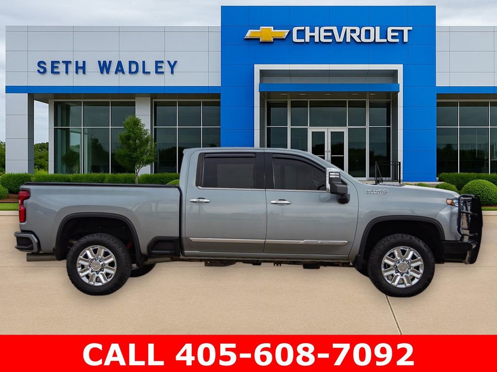 Used 2024 Chevrolet Silverado 2500 High Country w/ High Country Premium Package AWD/4WD image 8