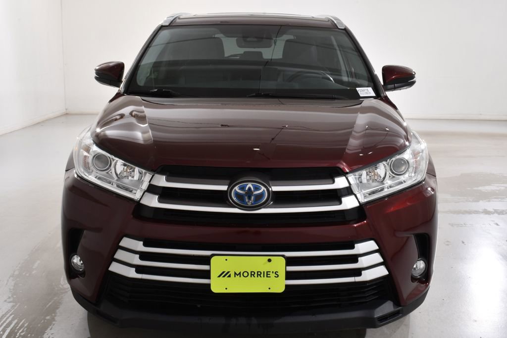 Used 2019 Toyota Highlander XLE AWD/4WD image 3