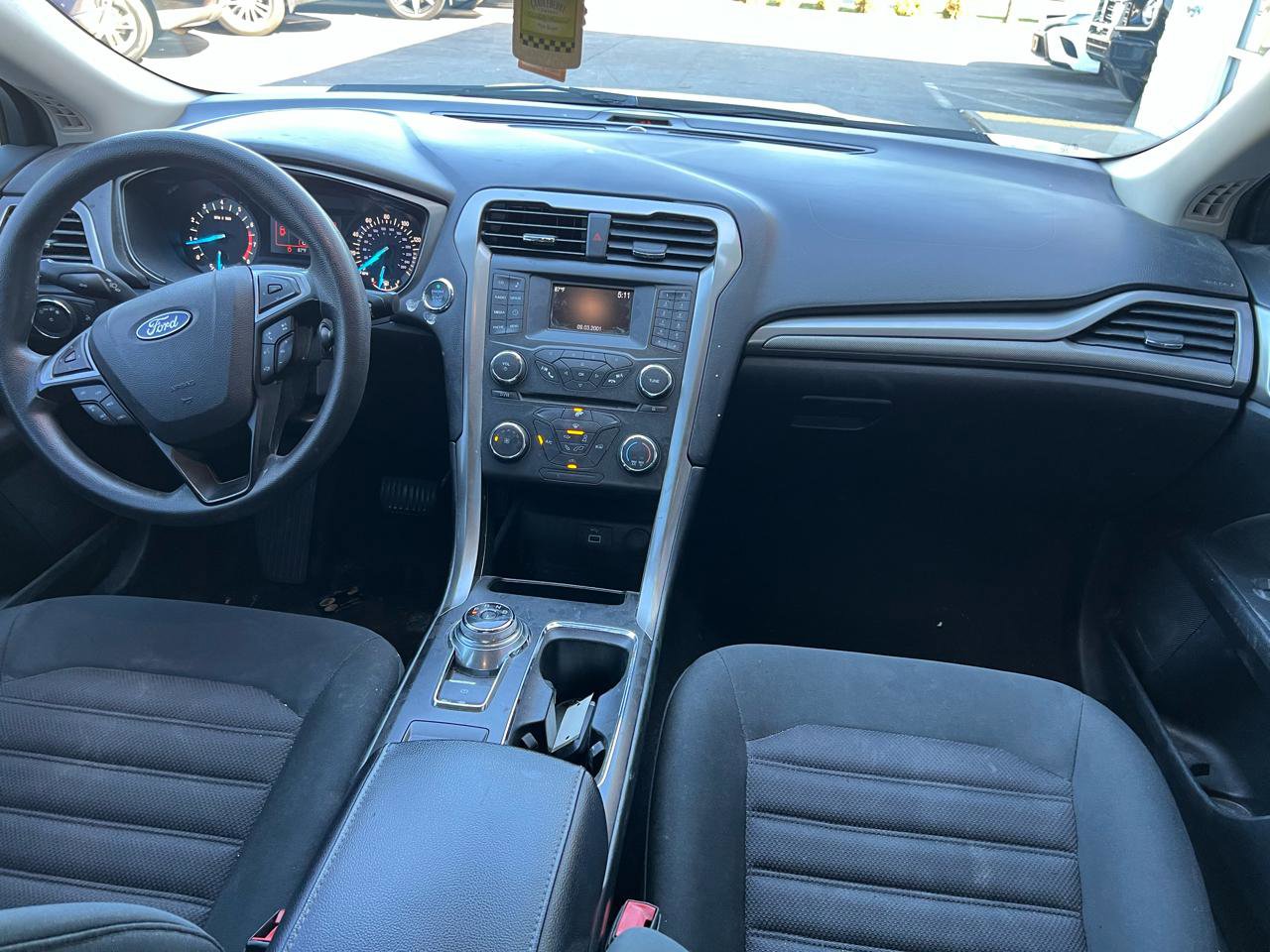 Used 2018 Ford Fusion SE FWD image 13