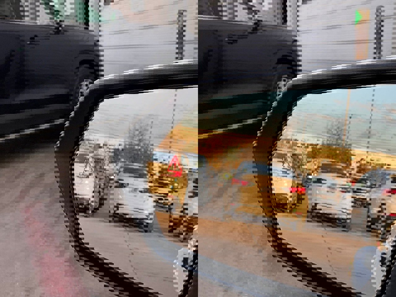 Used 2025 Hyundai Elantra Limited image 21