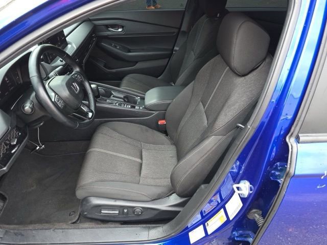 Used 2025 Honda Accord Sport image 8