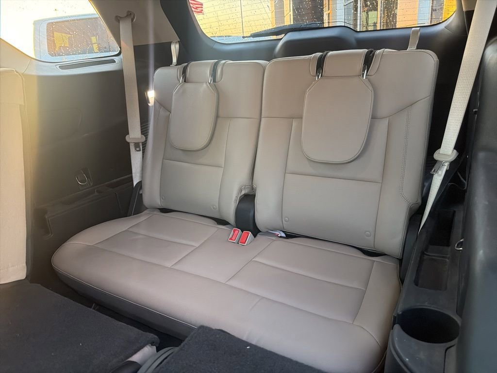 Used 2020 Ford Explorer XLT w/ Equipment Group 202A image 13