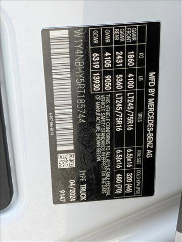 Used 2024 Mercedes-Benz Sprinter 2500 image 23