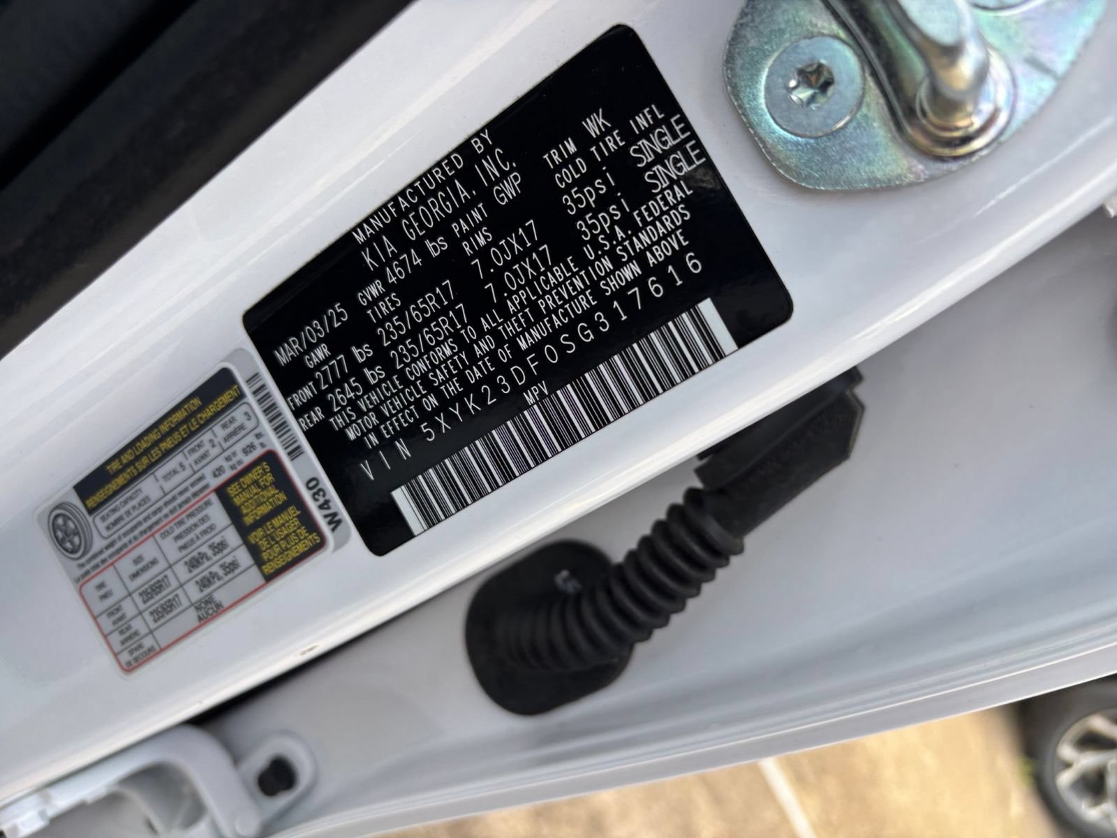 Used 2025 Kia Sportage LX FWD image 27