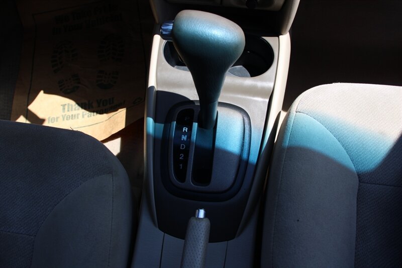 Used 2003 MAZDA Protege FWD image 8