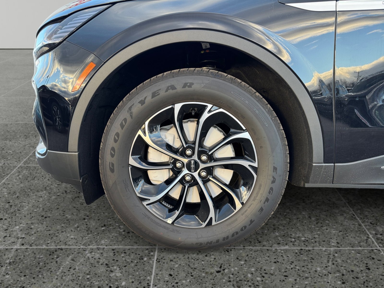 New 2026 Lincoln Nautilus Premier w/ Equipment Group 102A image 9