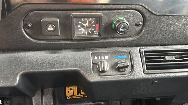Used 1997 Land Rover Defender 90 AWD/4WD image 24