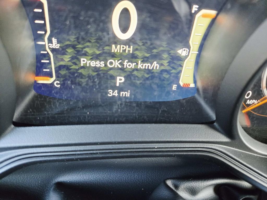 Certified 2025 Jeep Gladiator Sport image 25