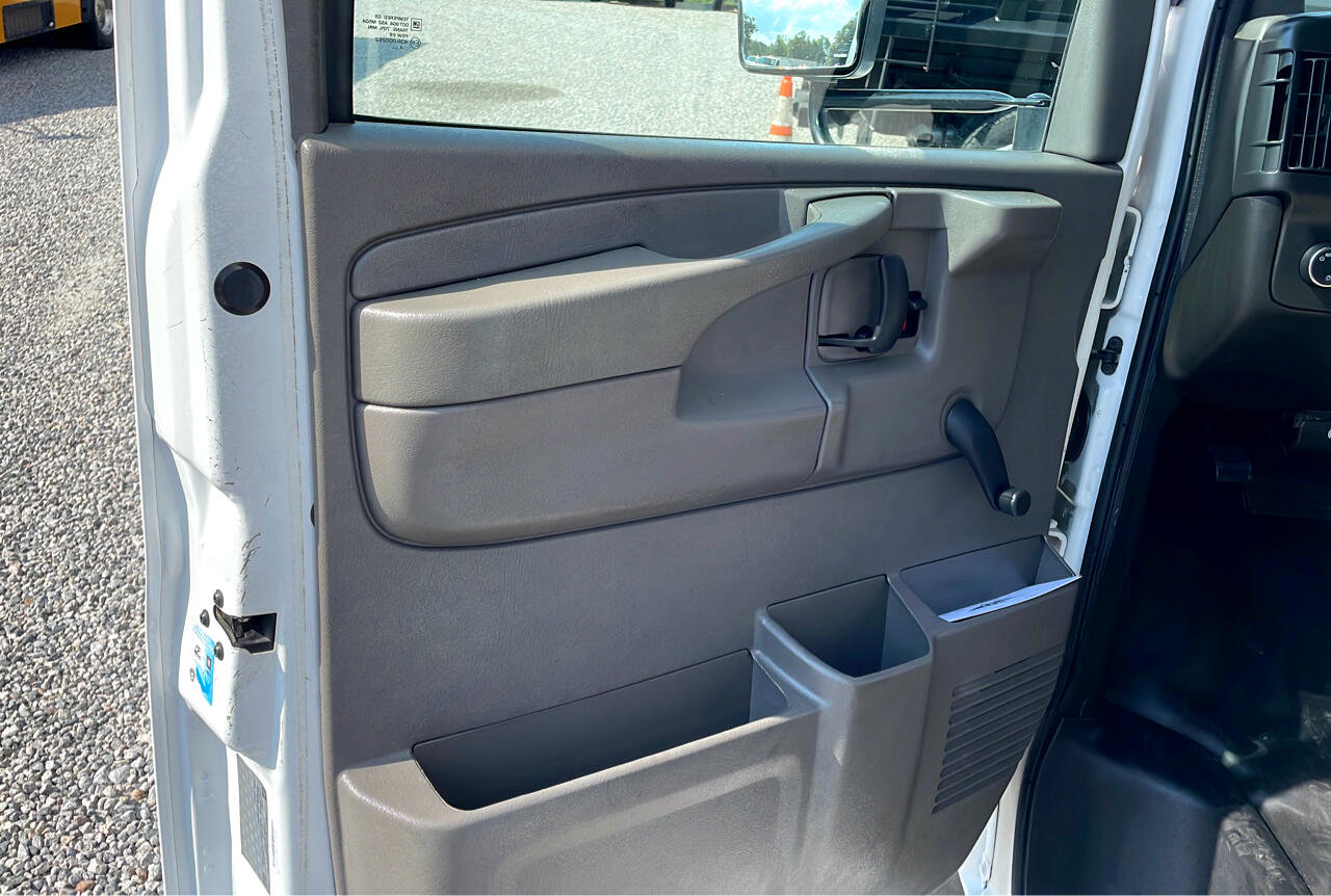 Used 2015 Chevrolet Express 3500 w/ Shuttle Bus Package RWD image 13