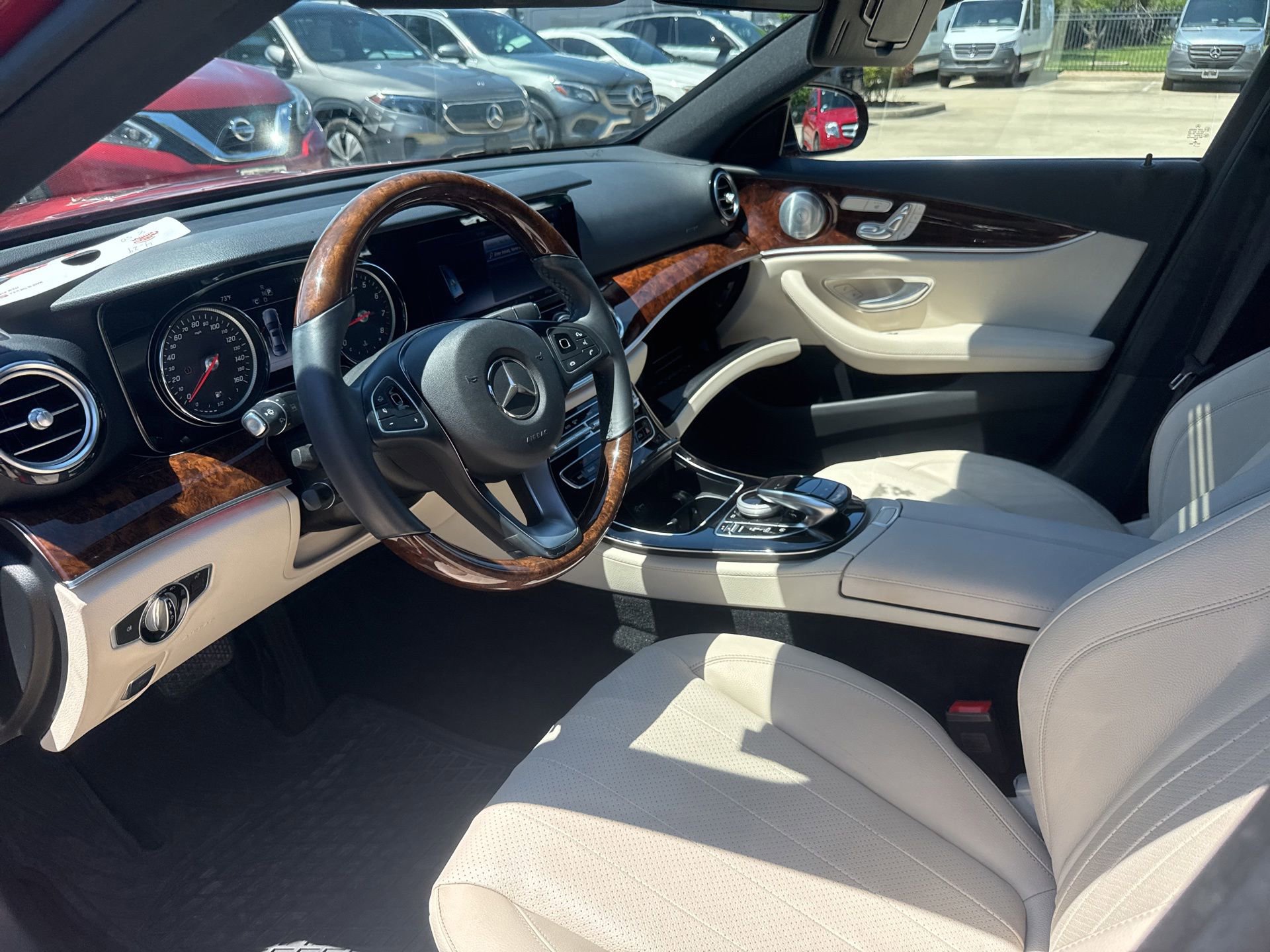 Used 2017 Mercedes-Benz E 300 image 9