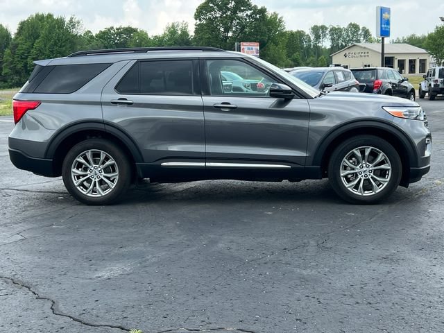 Used 2023 Ford Explorer XLT w/ Equipment Group 202A AWD/4WD image 52