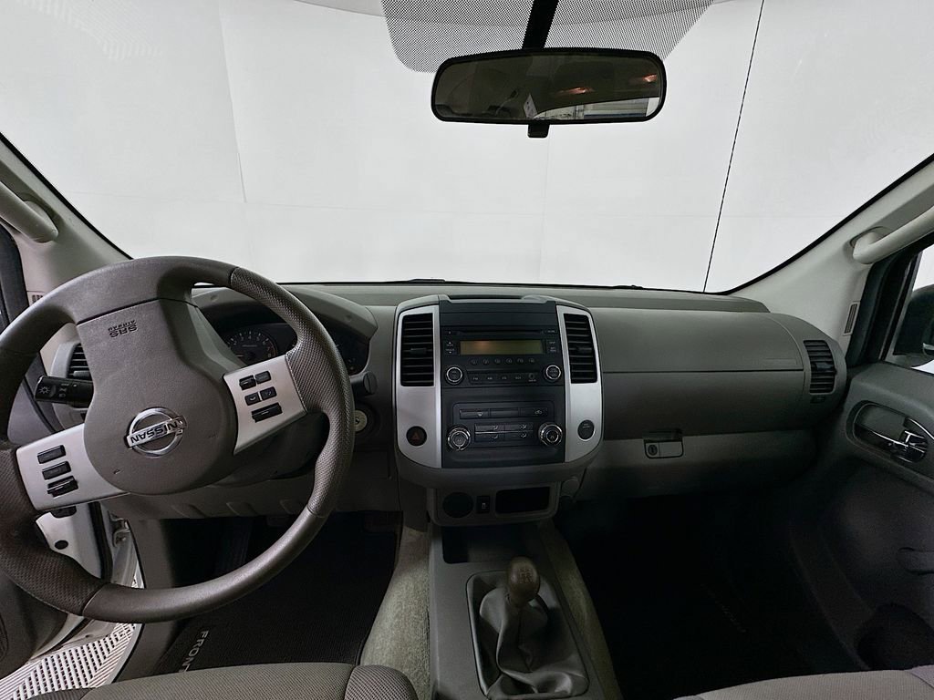 Used 2015 Nissan Frontier S w/ S Preferred Package RWD image 4