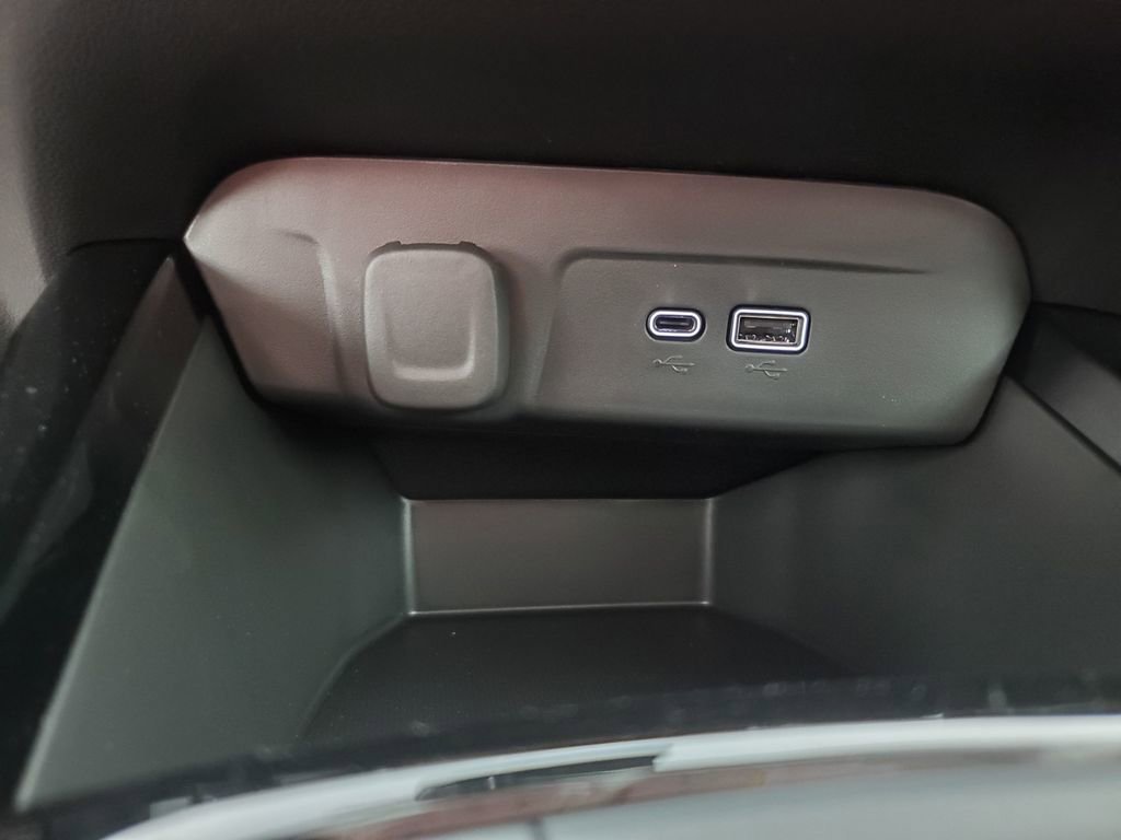 New 2026 Chevrolet Trax ACTIV w/ Driver Confidence Package FWD image 28
