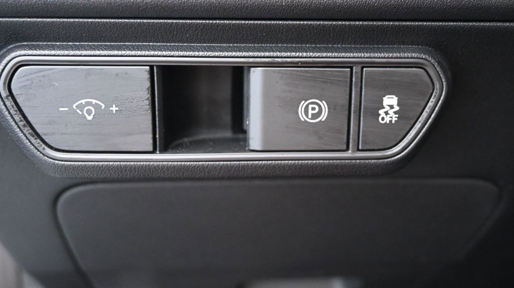 Used 2025 Kia K4 LXS FWD image 27