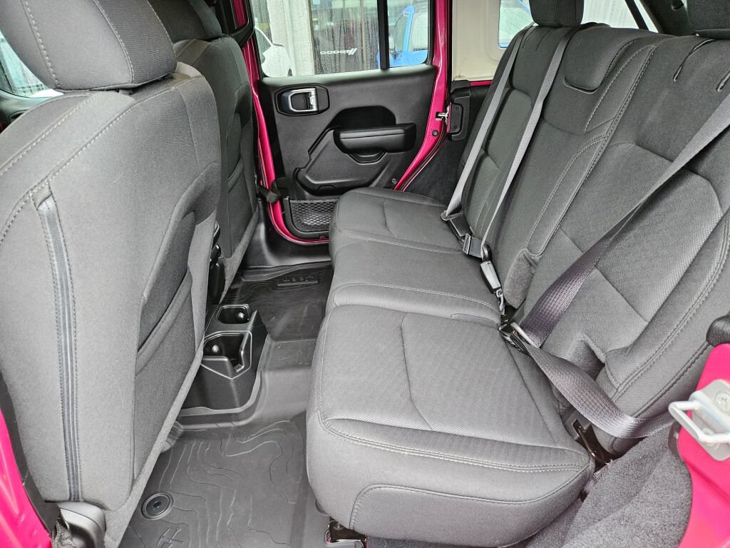 Used 2022 Jeep Wrangler Unlimited Sport AWD/4WD image 15