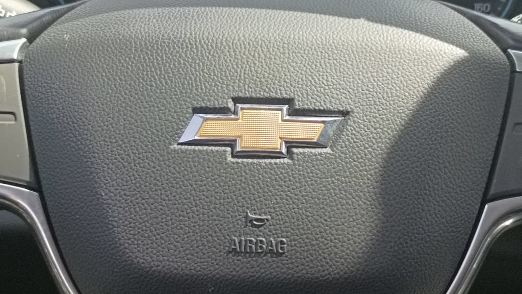 Used 2020 Chevrolet Traverse LT FWD image 28