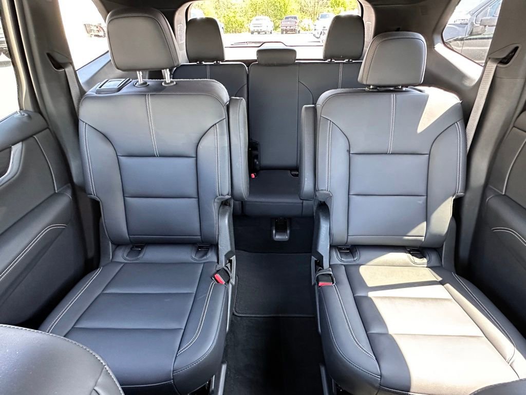 Used 2024 GMC Acadia Elevation w/ Luxury Package AWD/4WD image 26