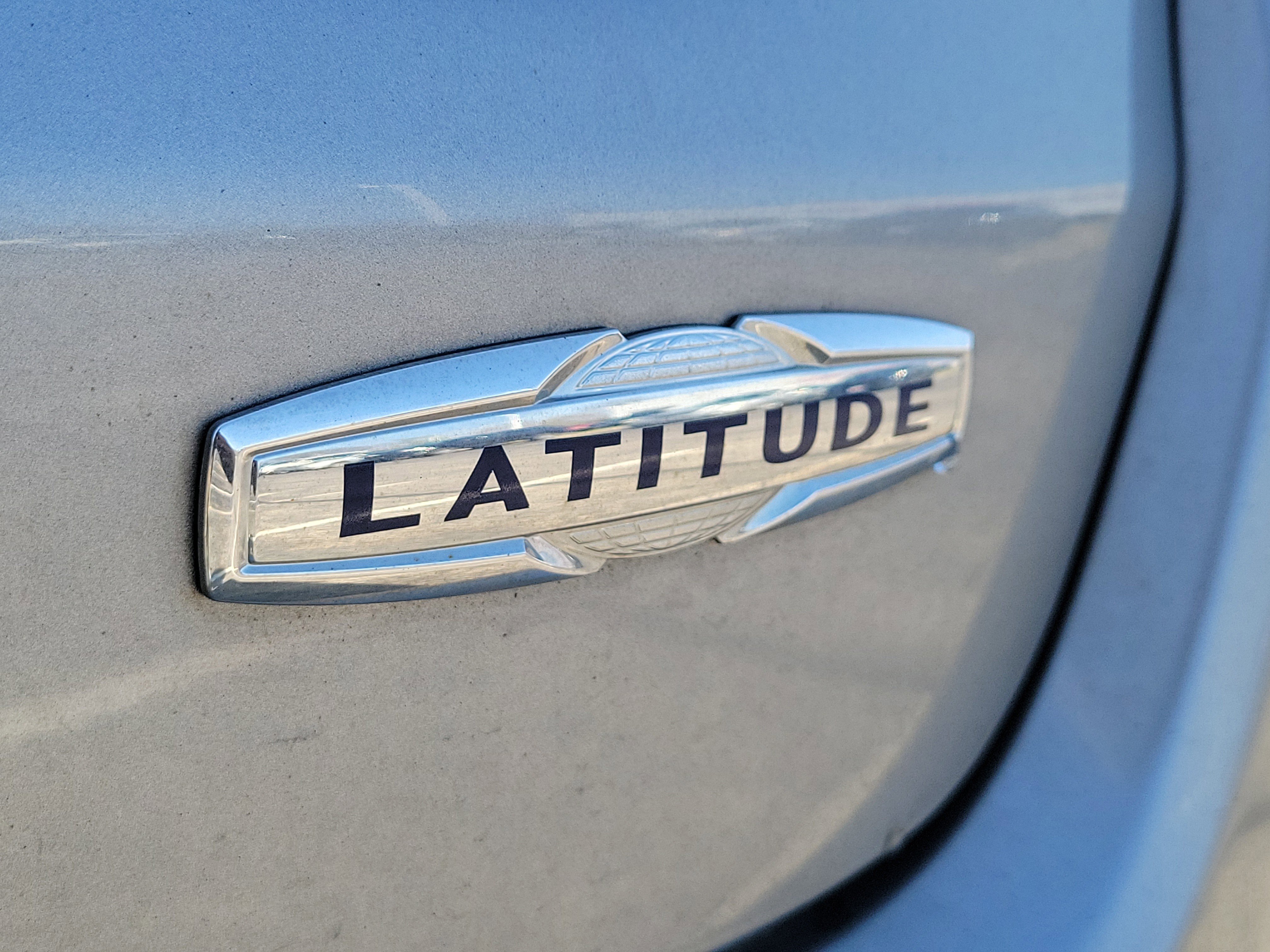 Used 2022 Jeep Compass Latitude w/ Convenience Group image 7