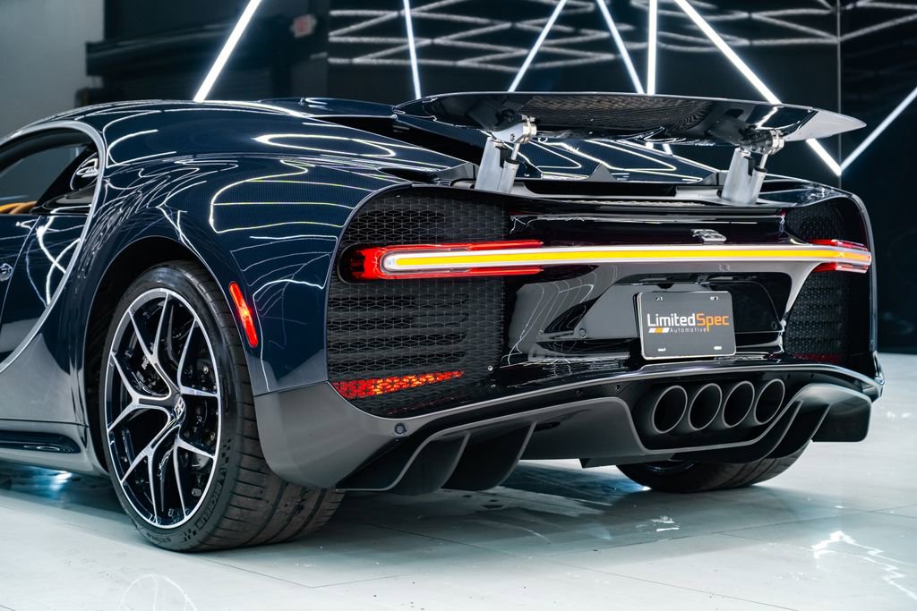 Used 2020 Bugatti Chiron AWD/4WD image 12