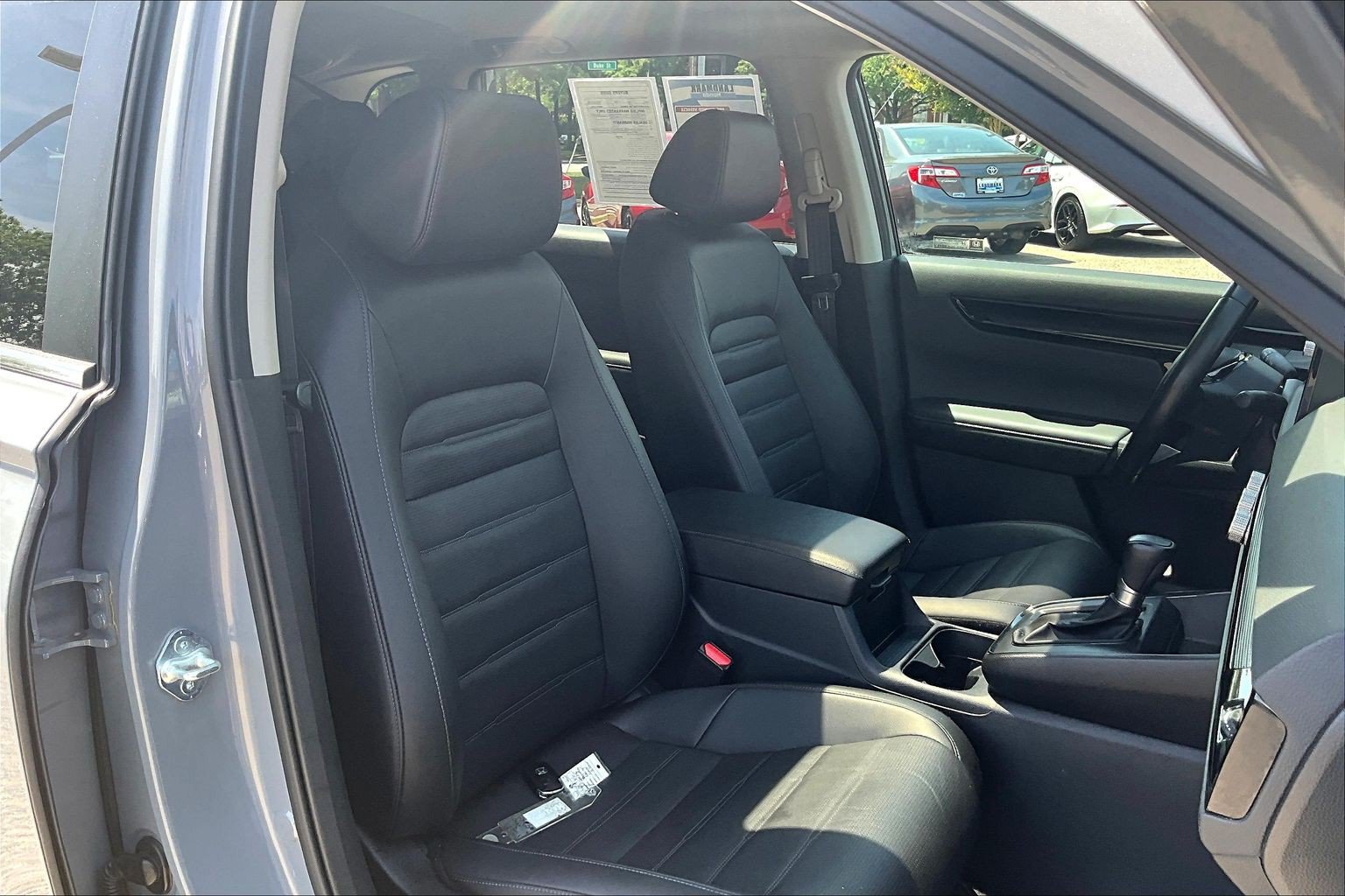 Used 2025 Honda CR-V EX-L image 7