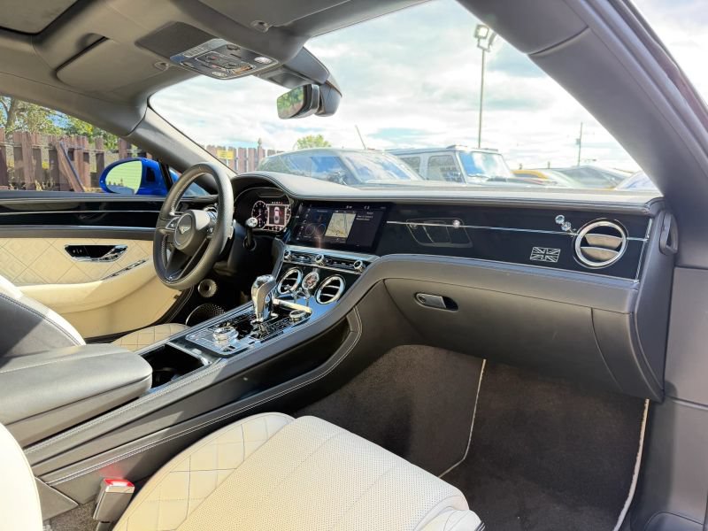Used 2020 Bentley Continental GT AWD/4WD image 25