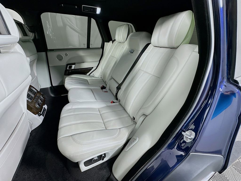 Used 2017 Land Rover Range Rover HSE AWD/4WD image 25