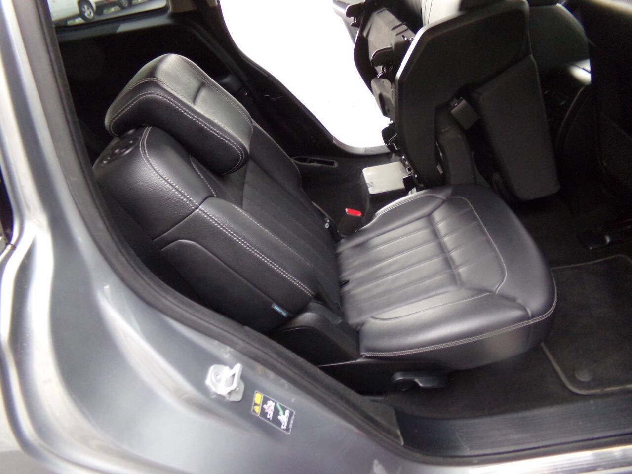 Used 2015 Mercedes-Benz GL 450 GL 450 4MATIC AWD 4dr SUV image 30