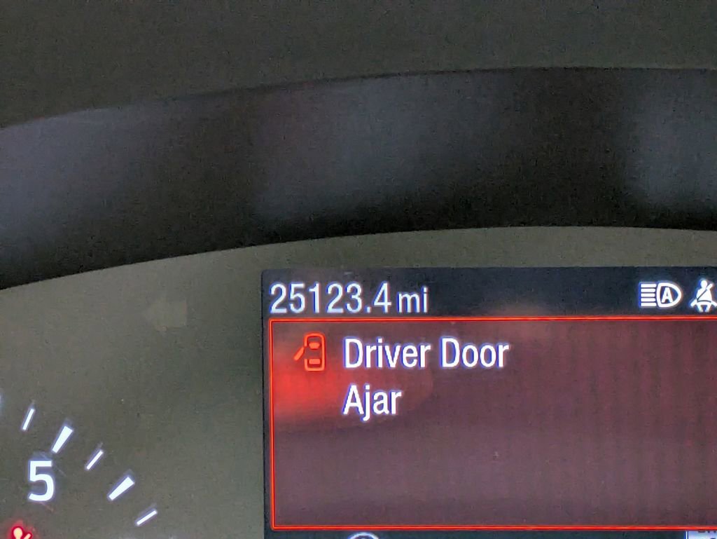 Used 2022 Ford Escape SE w/ Convenience Package image 16