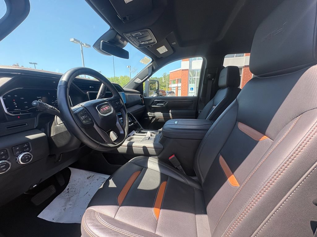 Used 2025 GMC Sierra 2500 AT4 AWD/4WD image 11