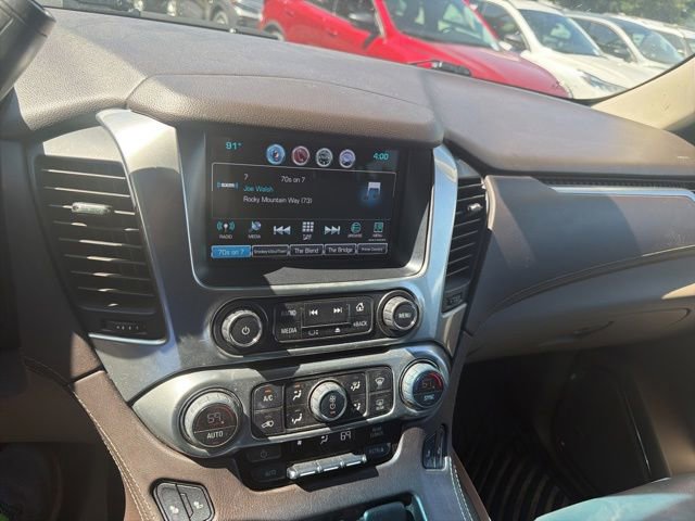 Used 2019 Chevrolet Suburban LT RWD image 19