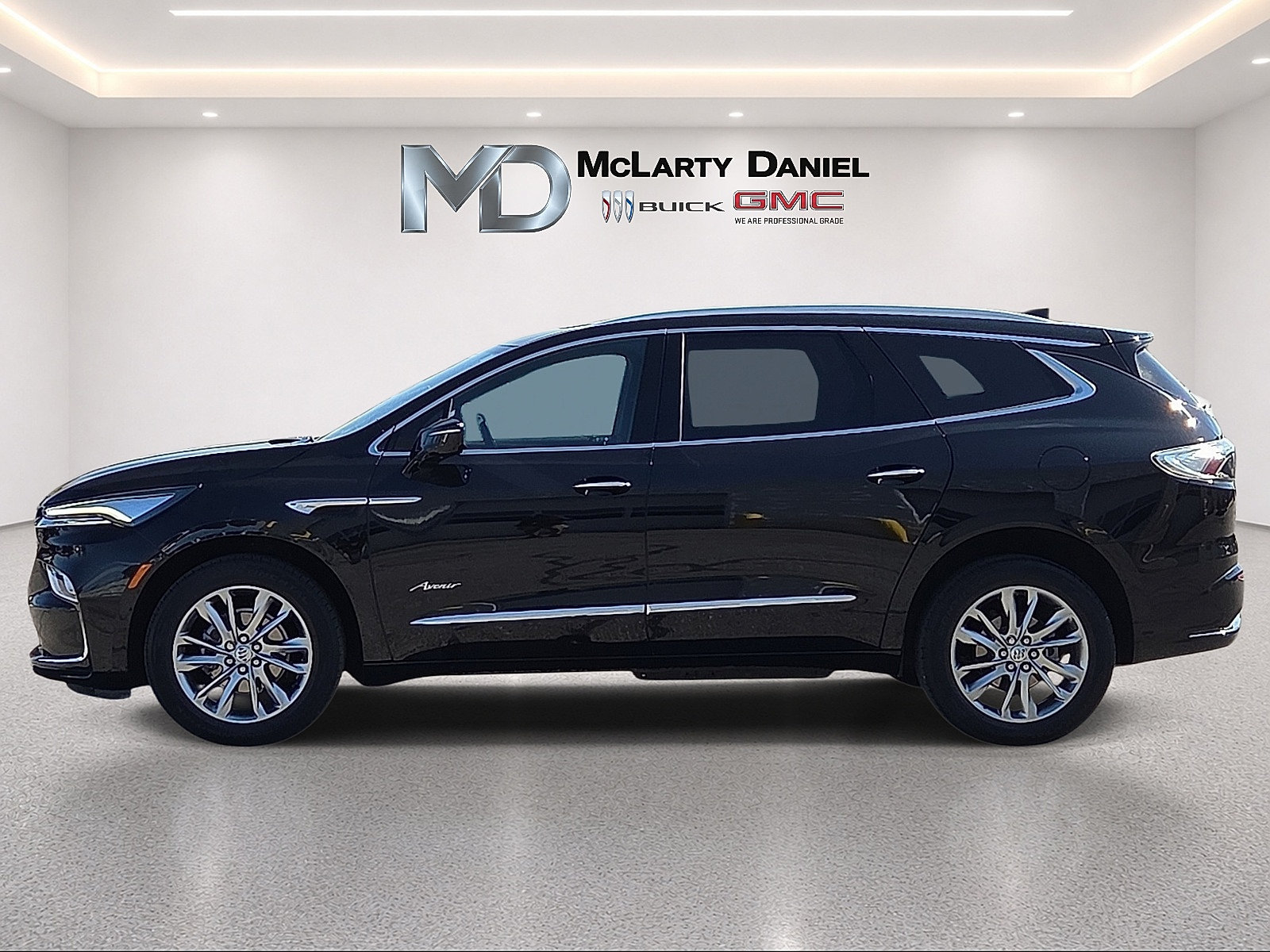 Certified 2023 Buick Enclave Avenir w/ Trailering Package, 5000 lbs. AWD/4WD image 2