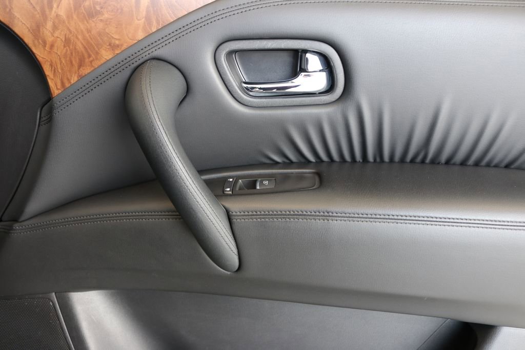 Used 2024 Nissan Armada SL image 36