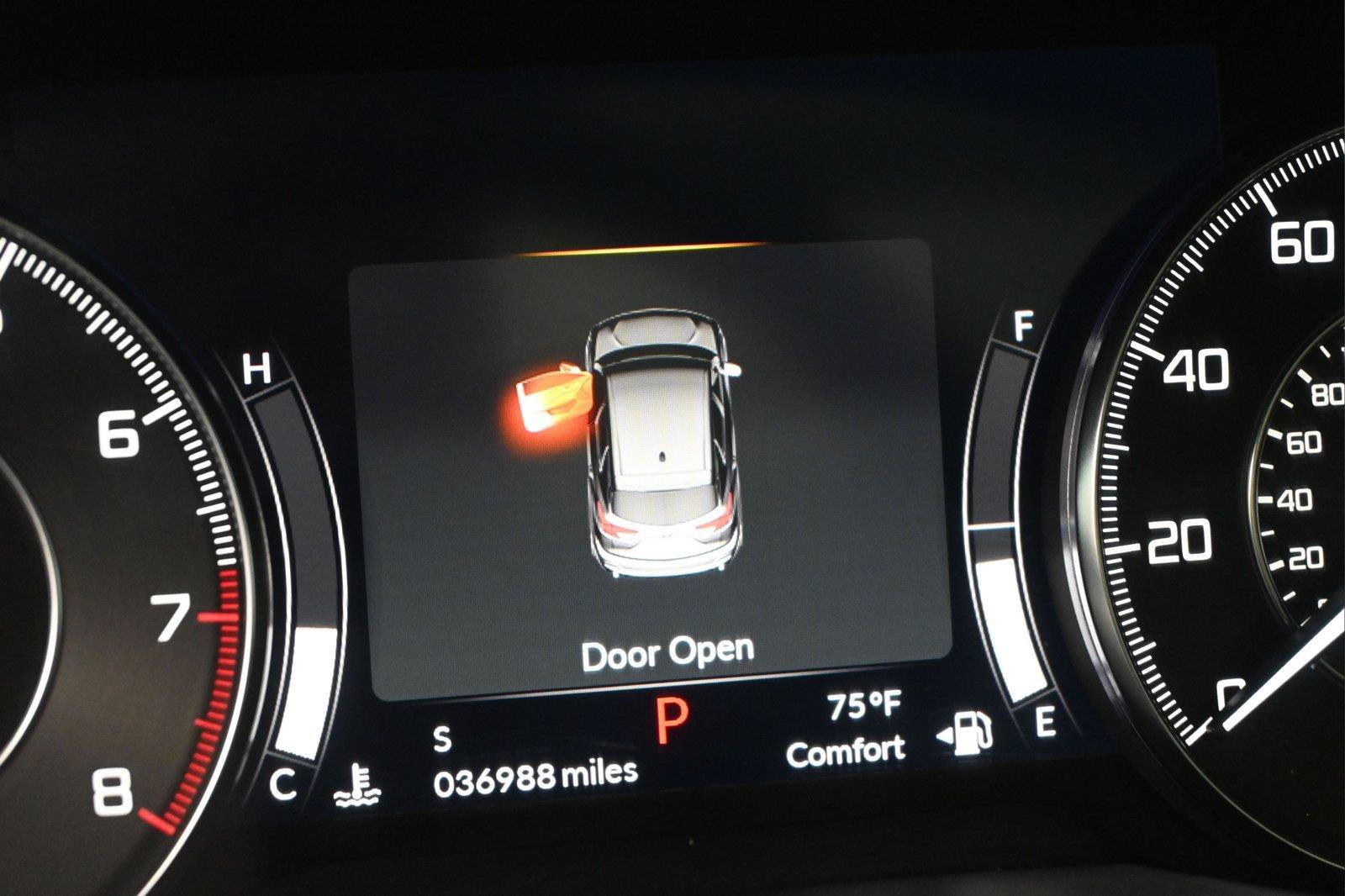 Used 2019 Acura RDX w/ Technology Package AWD/4WD image 3