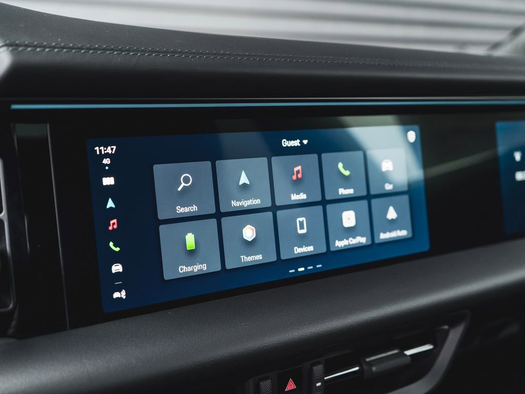 New 2025 Porsche Macan Turbo Electric image 25